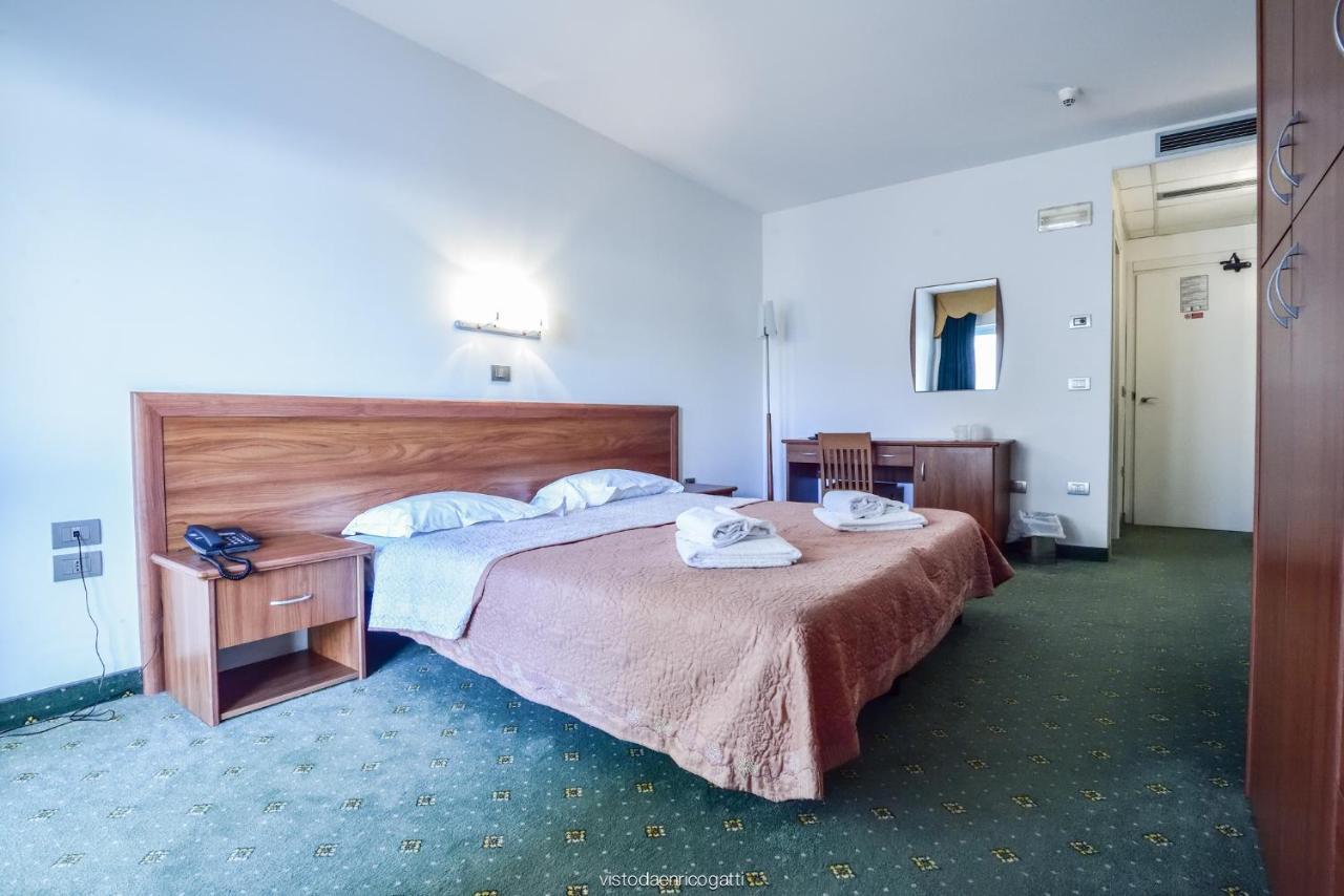 Standard Hotel Udine Pradamano ภายนอก รูปภาพ