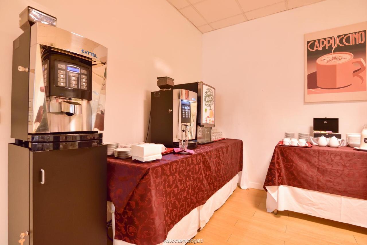 Standard Hotel Udine Pradamano ภายนอก รูปภาพ